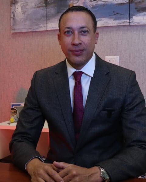Dr. Arturo Medero, Urología