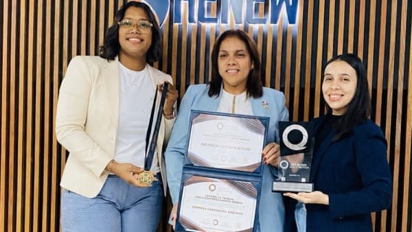Renew celebra nueve años de excelencia y es reconocida como Empresa Caribeña del Año 2026