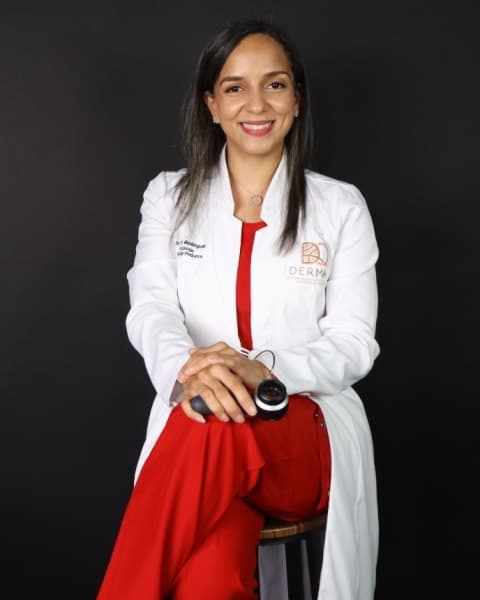 Dra. Carolyn Rodríguez, Dermatología
