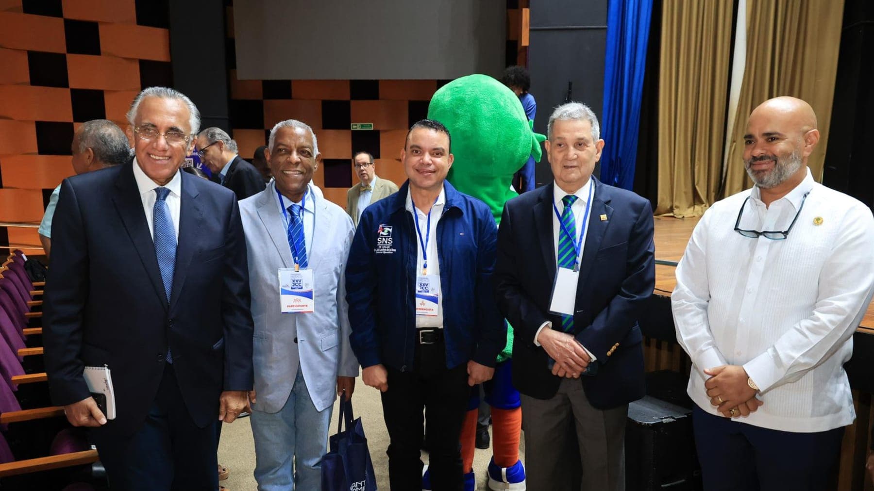 SNS presenta plan integral de salud para los Juegos Centroamericanos y del Caribe Santo Domingo 2026