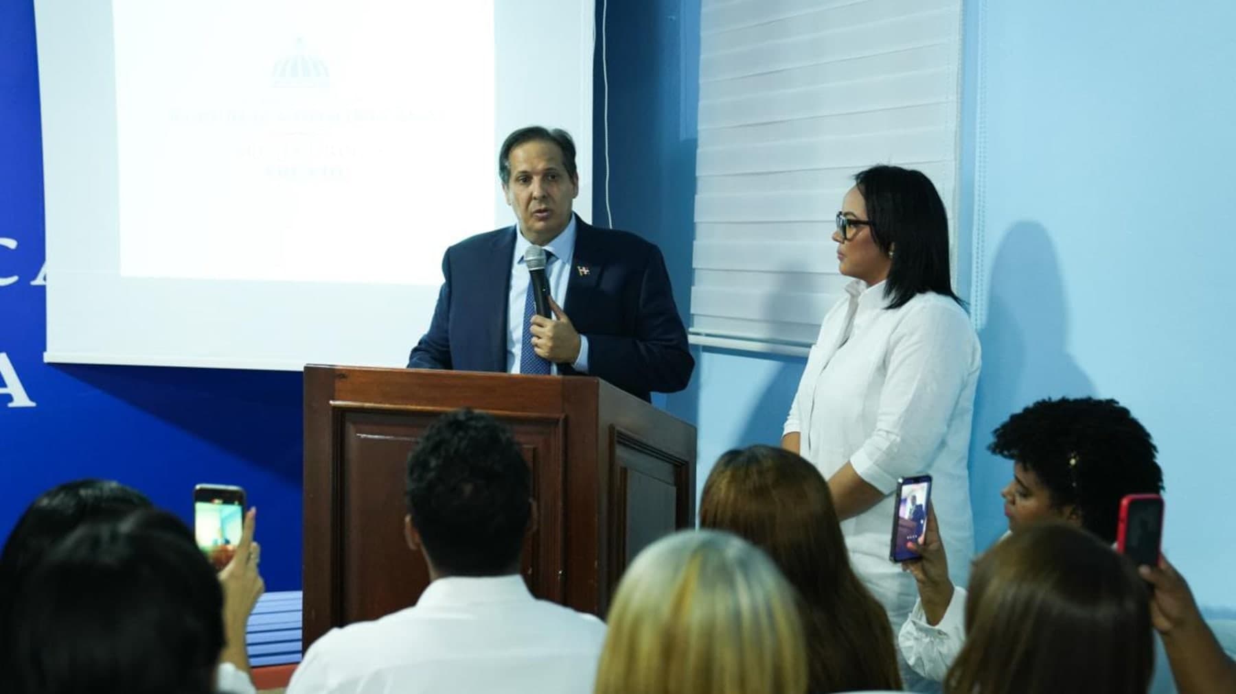 Victor Atallah supervisa estrategias de prevención y control de enfermedades en Santo Domingo Norte